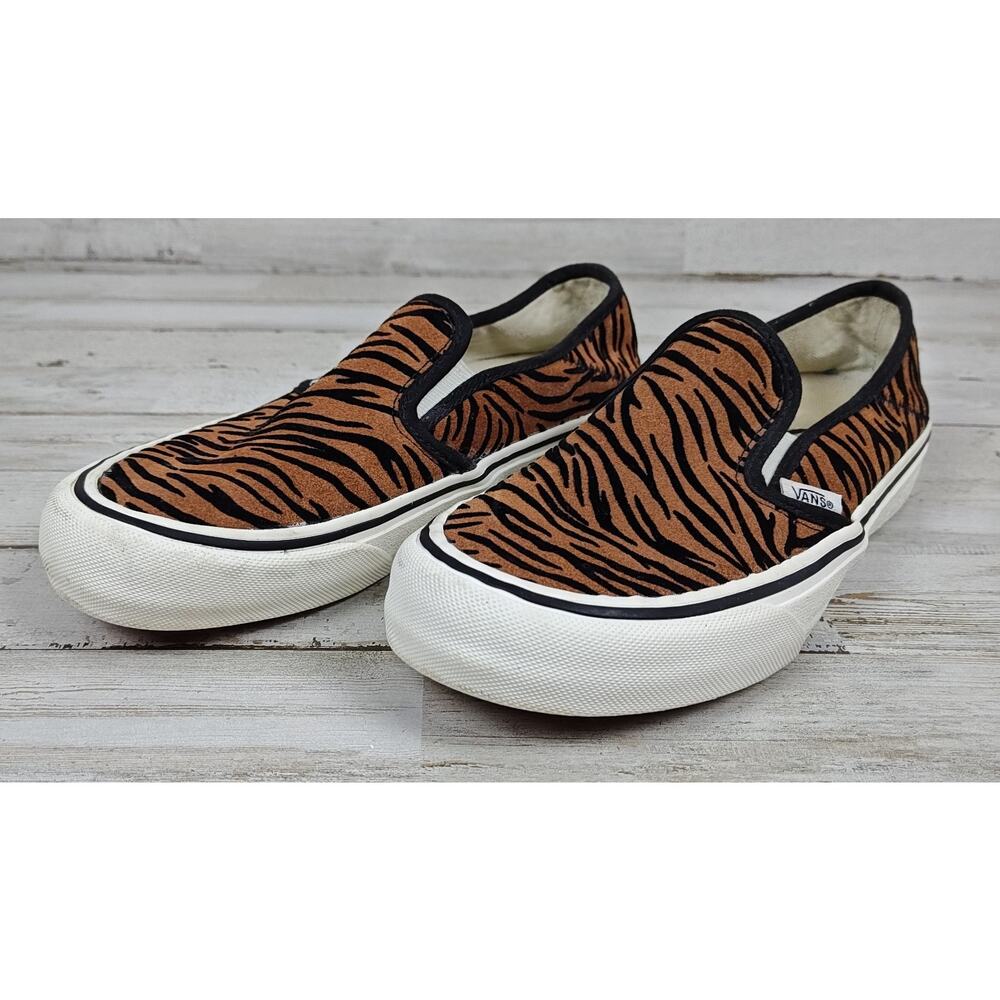 VANS Classic Tiger Print Slip On Sneakers Suede Size 4.5 Men's/6 Women's